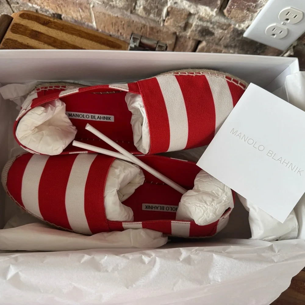 Manolo Blahnik Red and White Striped Espadrilles 38 (US 8)